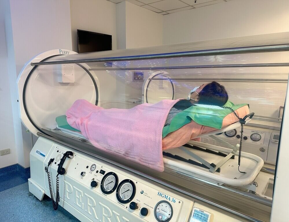 高壓氧治療　可提高血液中氧氣的溶解度