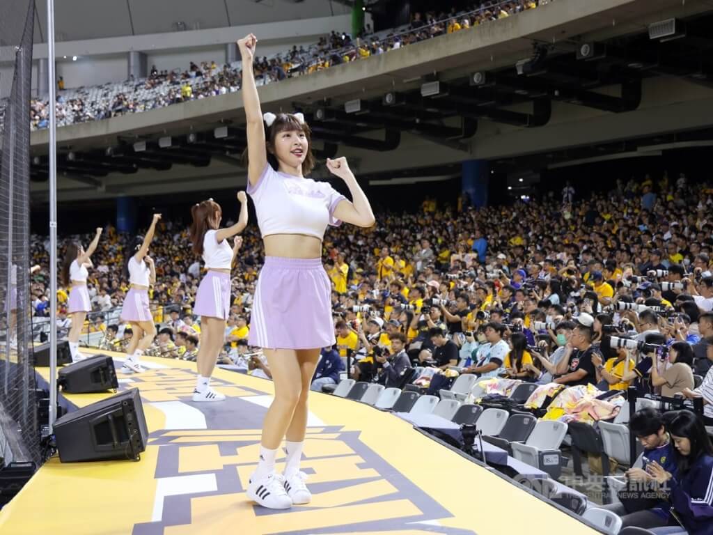 中職場均觀眾破萬寫歷史 如何從僅千餘人走到今日榮景封面