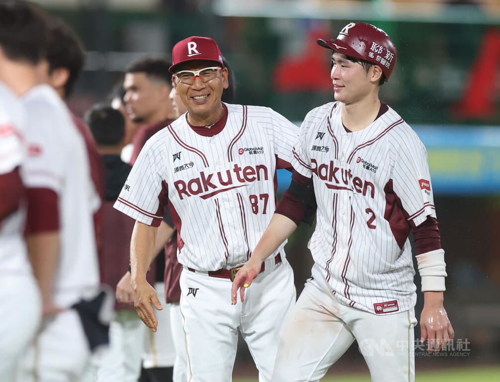 宋嘉翔助桃猿季後賽搶勝　古久保健二致意