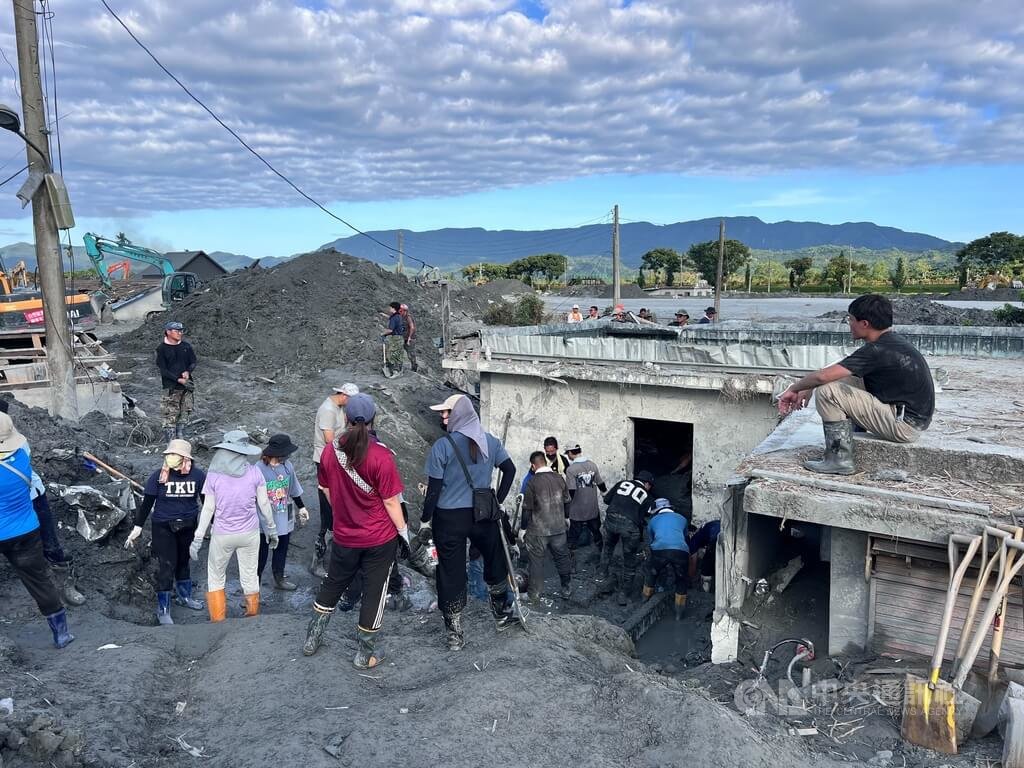 光復洪災　佛祖街已完成36戶清理