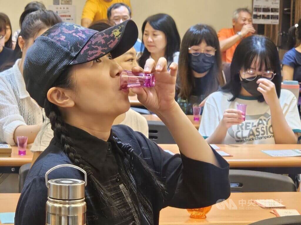 喝下孟婆湯　看見失智症照顧歲月