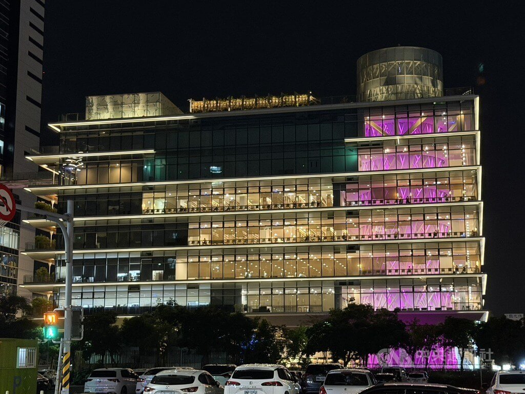 高雄迎BLACKPINK　多處建物點粉紅燈光