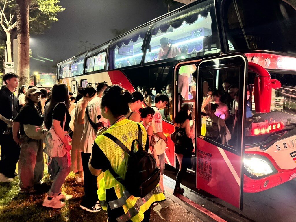 BLACKPINK重返高雄　市府設有接駁車