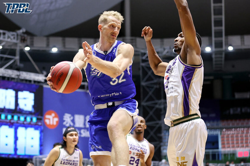 TPBL布里茲克轟大三元 海神擊退雲豹終止6連敗