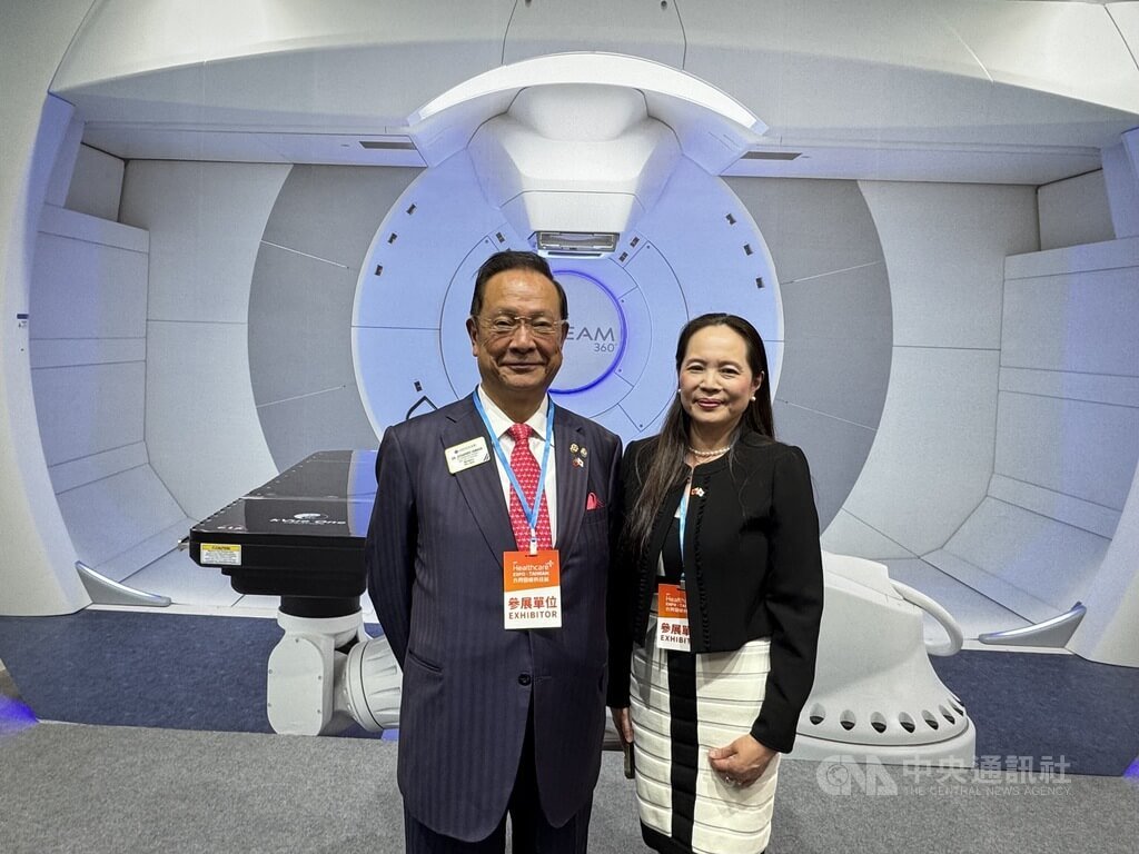 日中部國際醫療中心理事長率團參與台醫療科技展