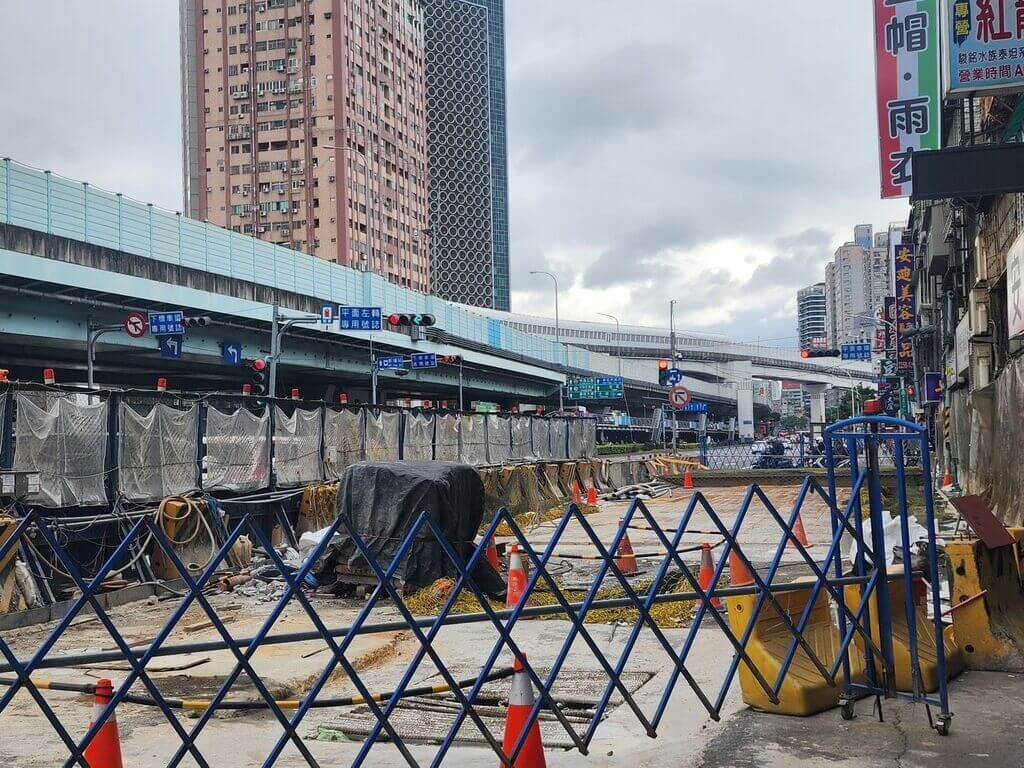 環狀線新埔民生地下道工程　施工5年未完成