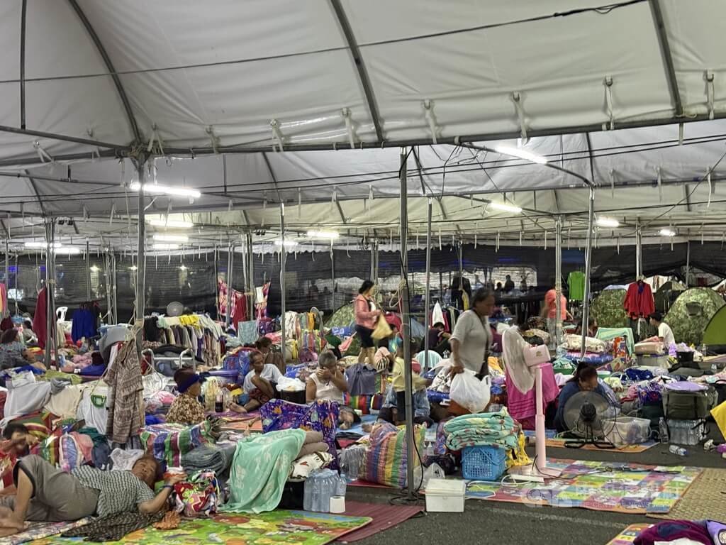 旅居泰柬邊境德籍公民憶撤離經過 火箭聲中匆忙逃命