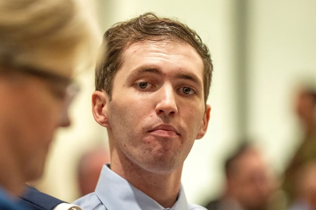 柯克遇刺案犯嫌親自出庭 法官將裁定媒體採訪權