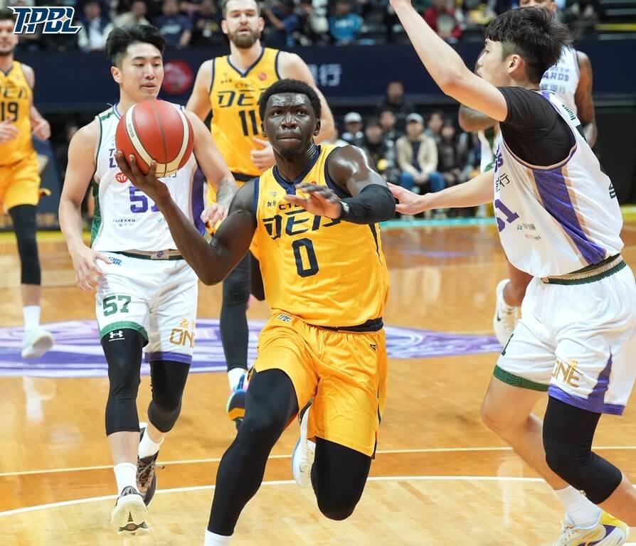 TPBL阿巴西克手麻仍砍17分 率特攻斬斷雲豹4連勝