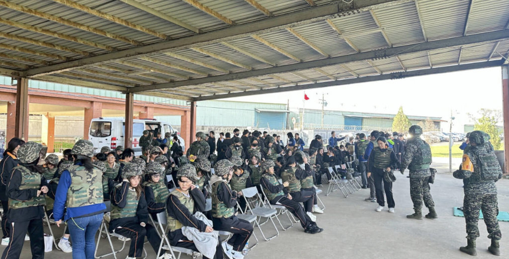 北市強化高中職國防意識 4校1791人體驗實彈射擊