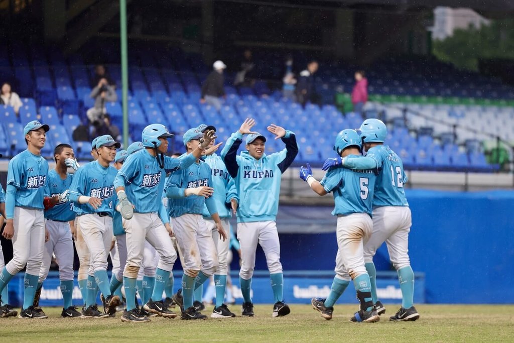 新北U18許子彥擊球率高 高中首支再見安助隊晉級