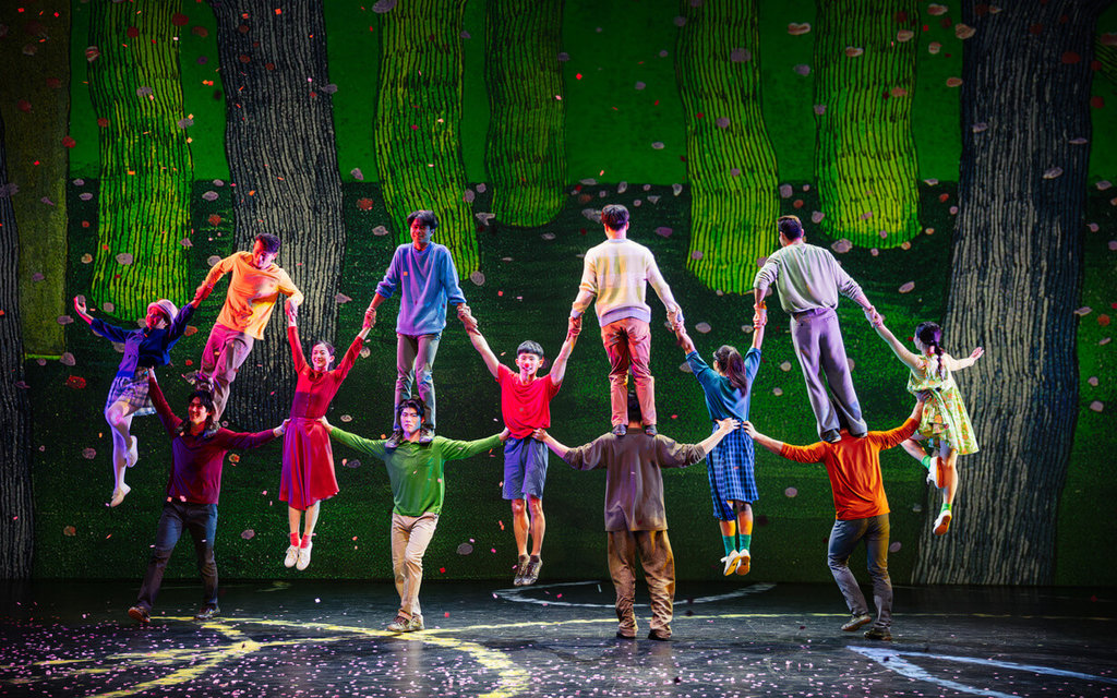 FOCASA馬戲團用身體為觀眾帶來歡樂與想像