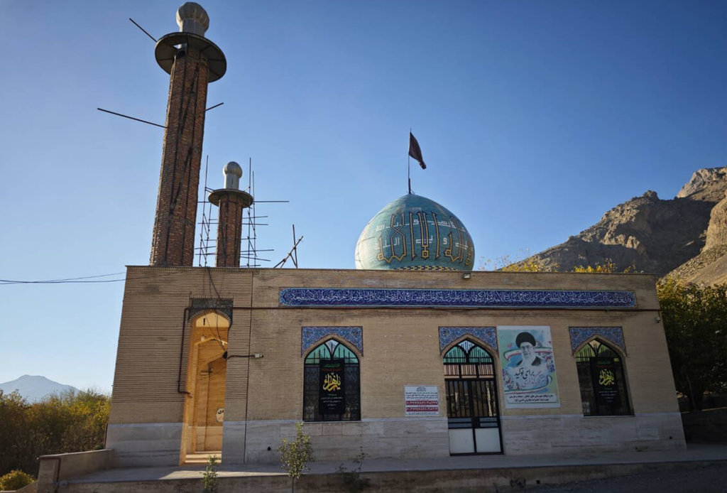 庫德族青年易馬丁造訪過的伊朗清真寺