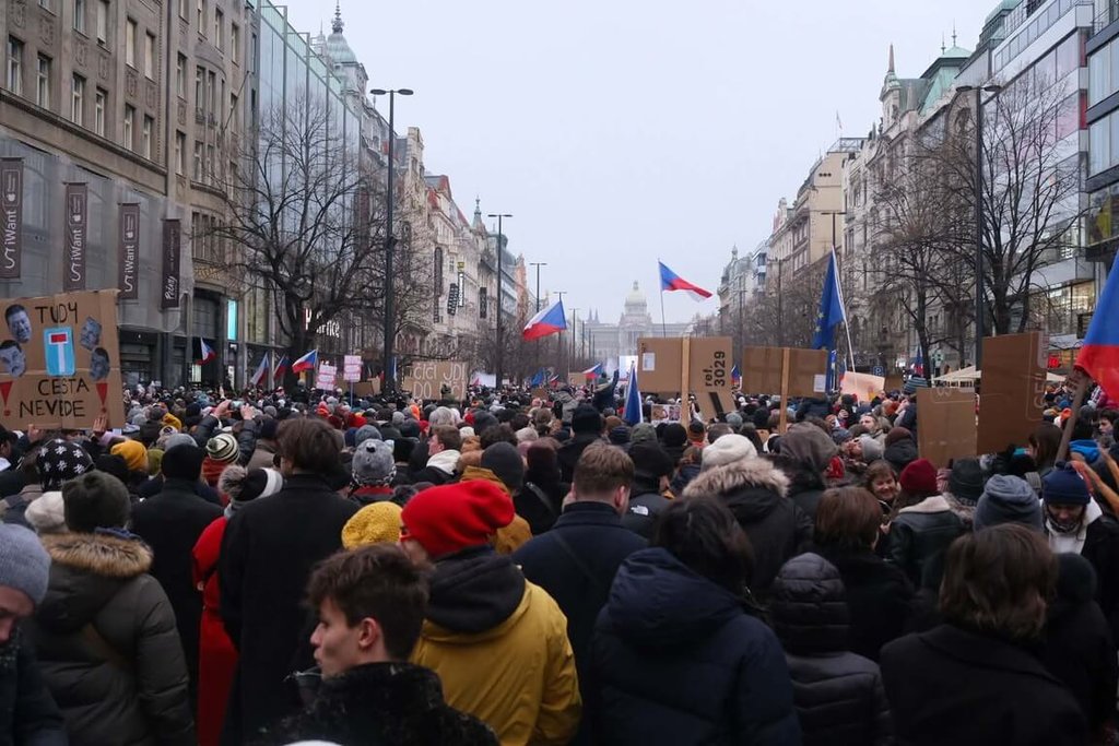 捷克民主百萬時刻協會辦集會　大量民眾響應
