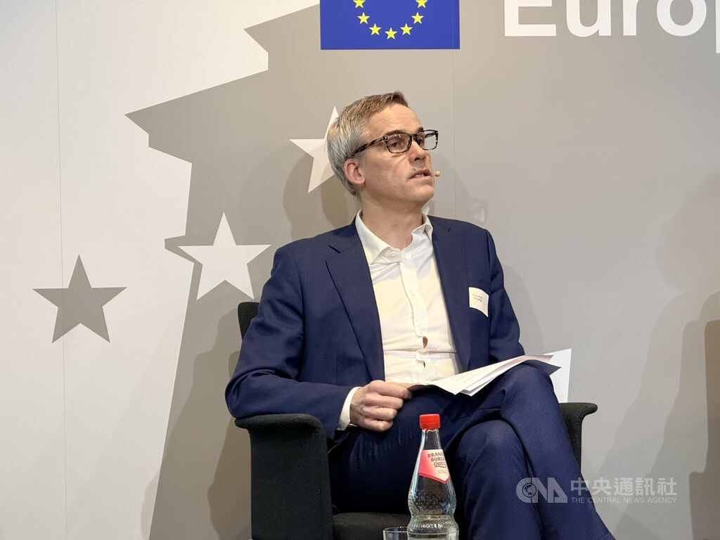 施益堅在柏林談台灣社會