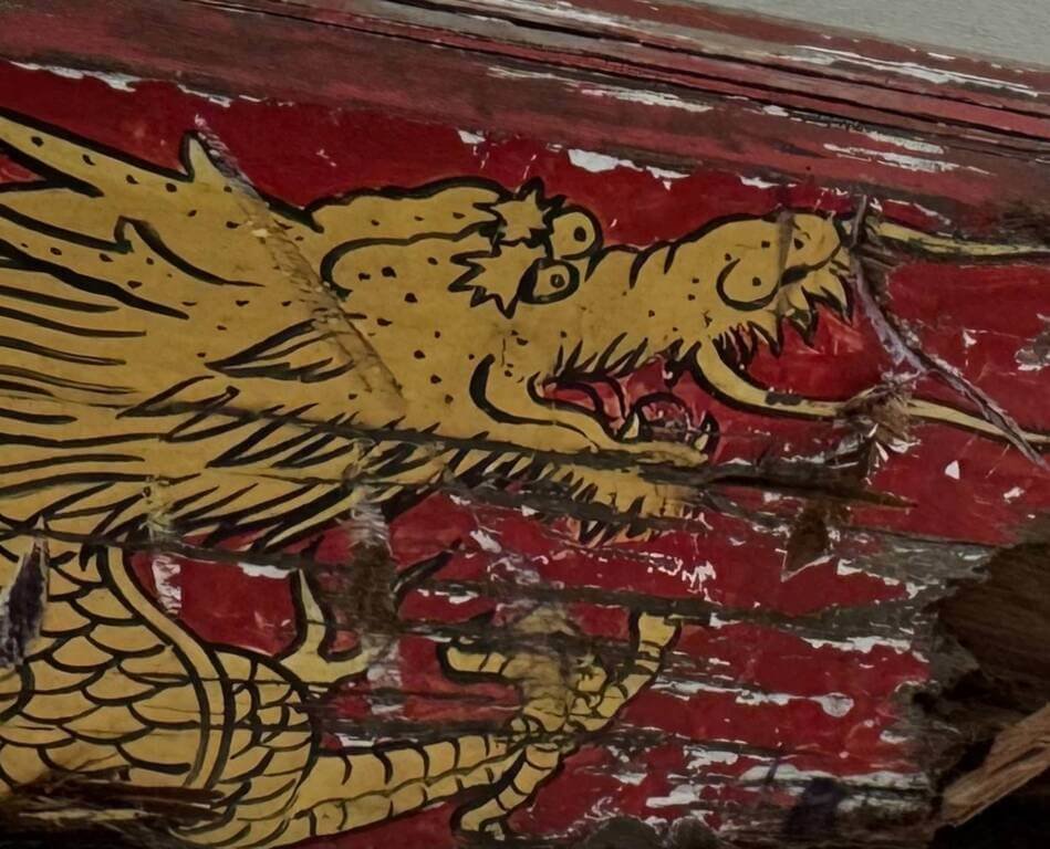 修復前的太魯閣牌樓彩繪