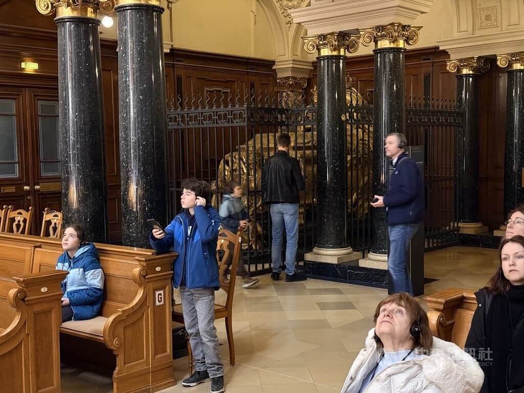 腓特烈一世華麗棺