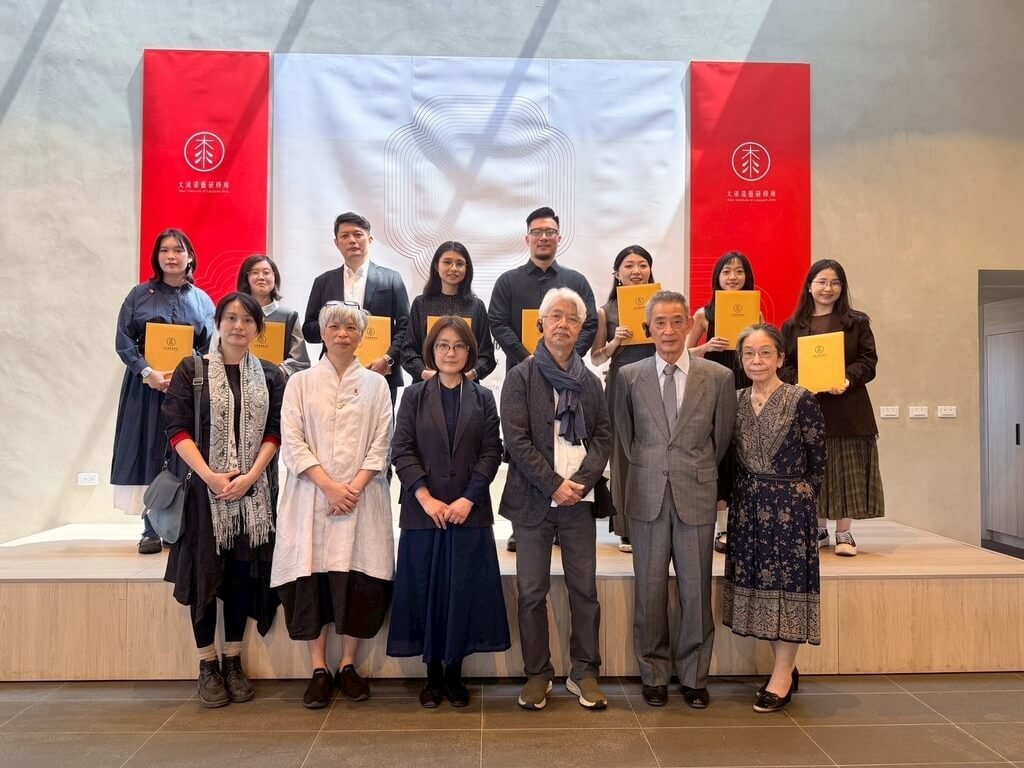 大溪漆藝師生畢業典禮合影