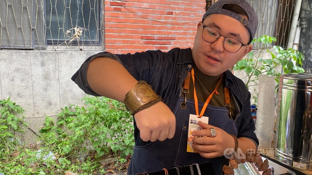 新板設計基地文創市集　盧恩符文飾品增魅力（2）