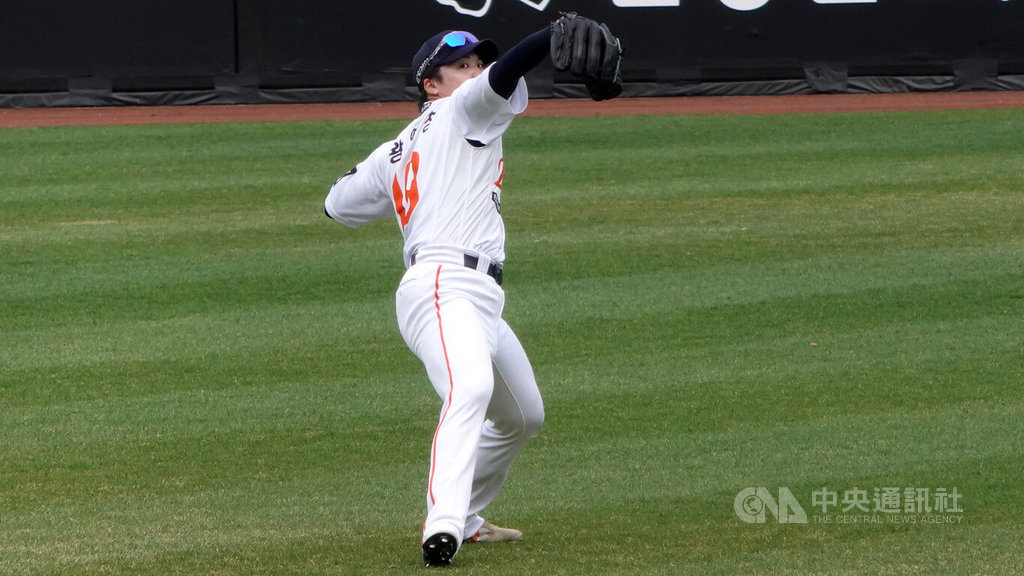 揮別在二軍苦熬 王彥程站上韓職舞台成「台灣王子」