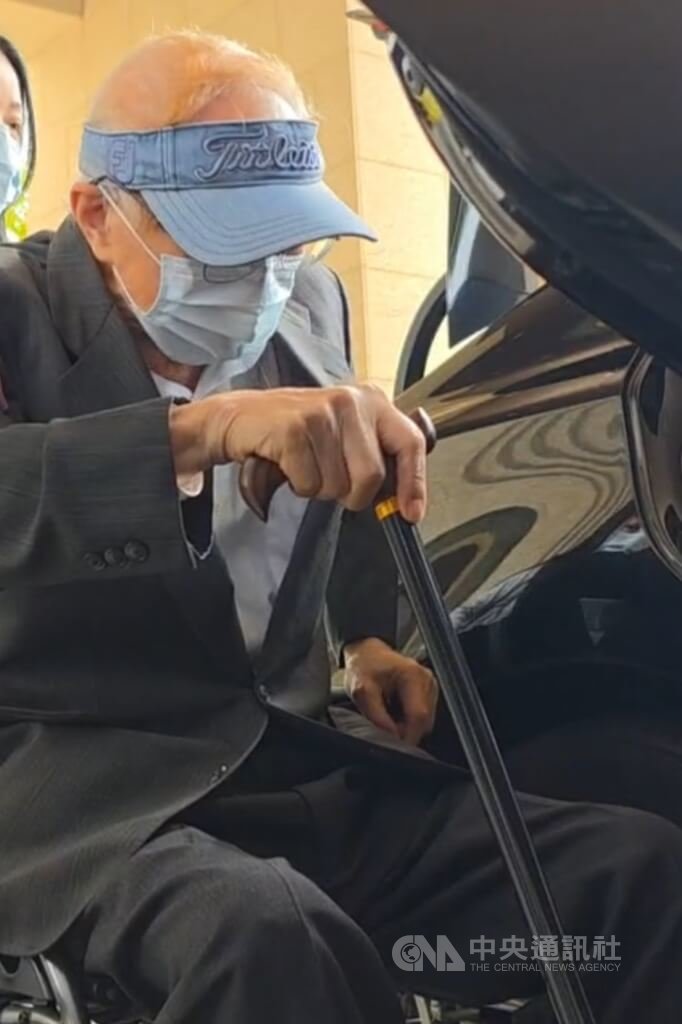 鄭文燦涉貪案首度實質審理　楊兆麟出庭