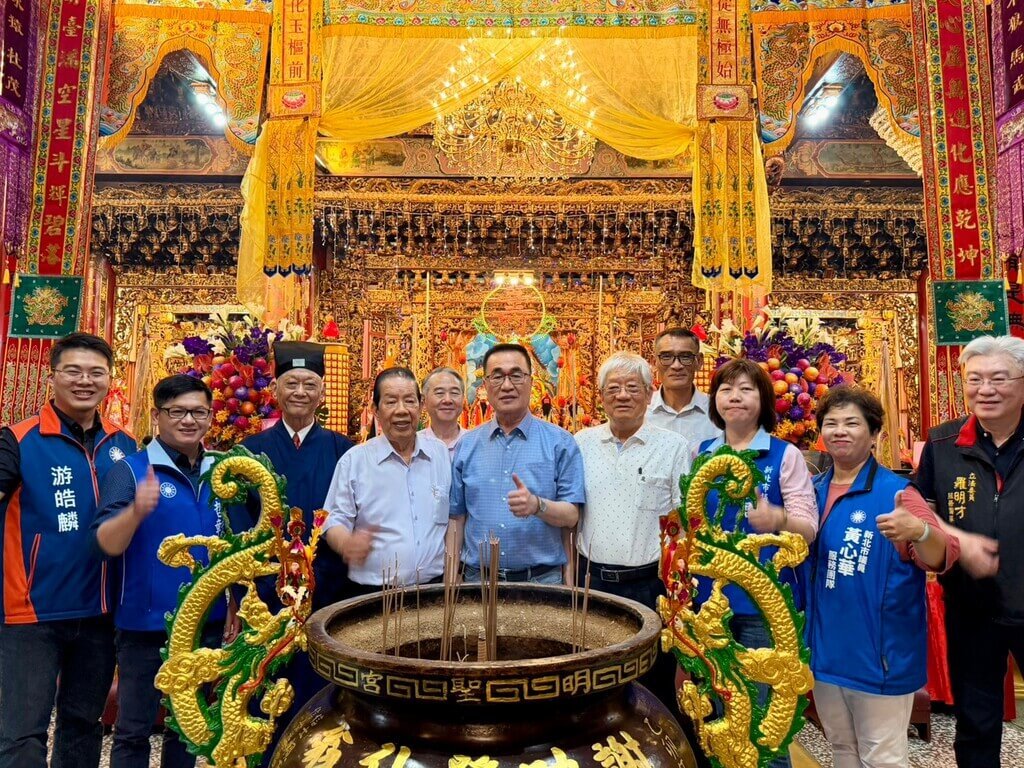 李四川新店廟宇參香祈福