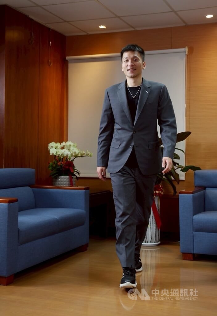 運動部長李洋身體裡仍是運動員靈魂