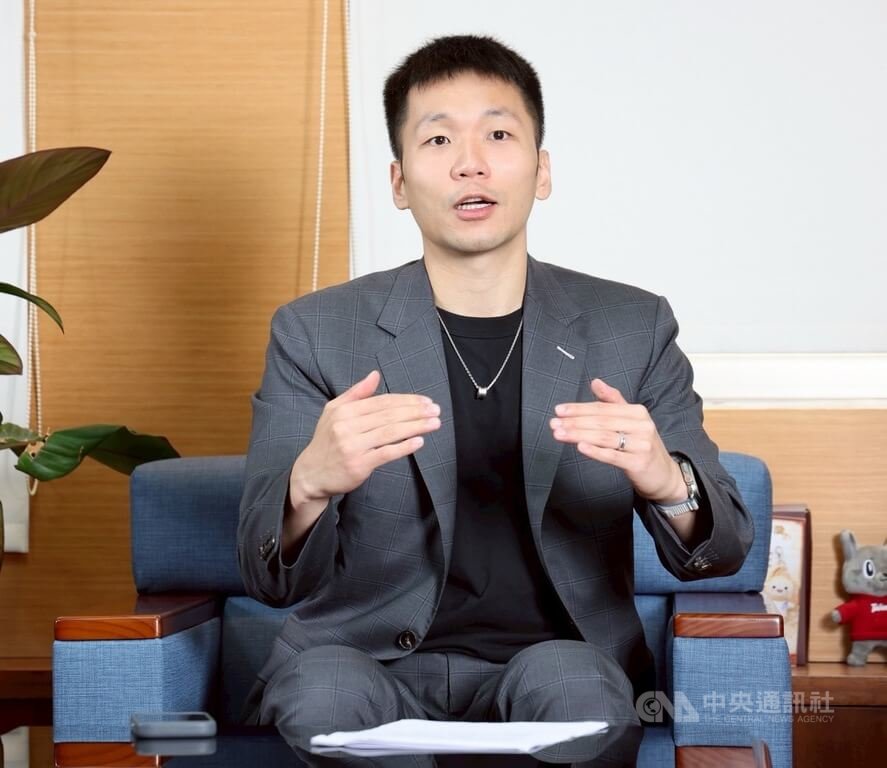 運動部長李洋解釋預算並非統刪