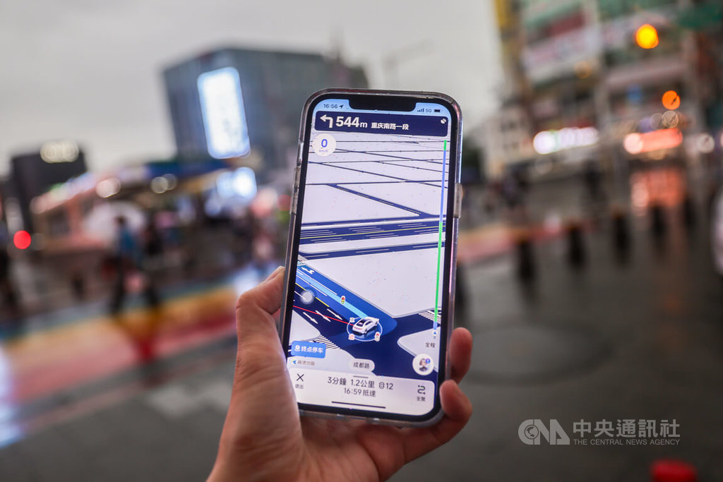 交通部：未提供高德地圖紅綠燈即時秒數等資料