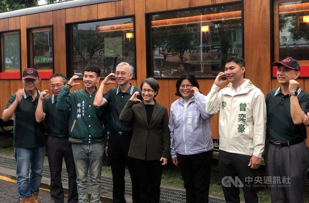 蕭副總統走訪阿里山林鐵園區（3）