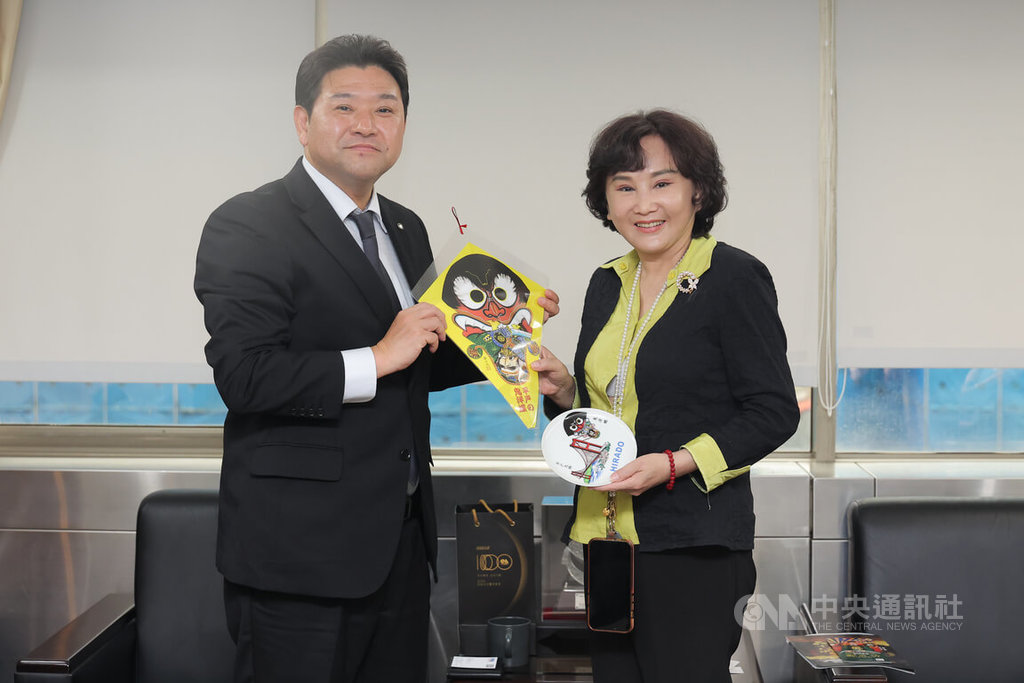 松尾有嗣率團拜會中央社（2）