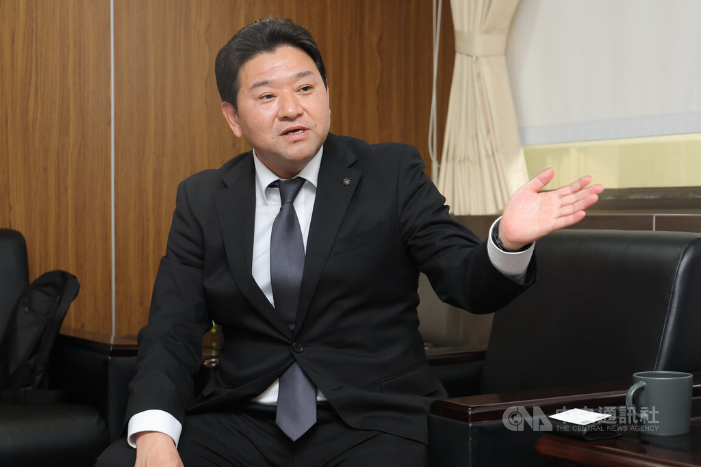 日本長崎縣平戶市長松尾有嗣拜會中央社（1）