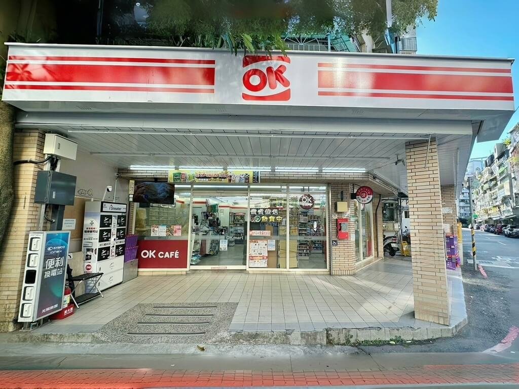 OK超商於巷弄中展店