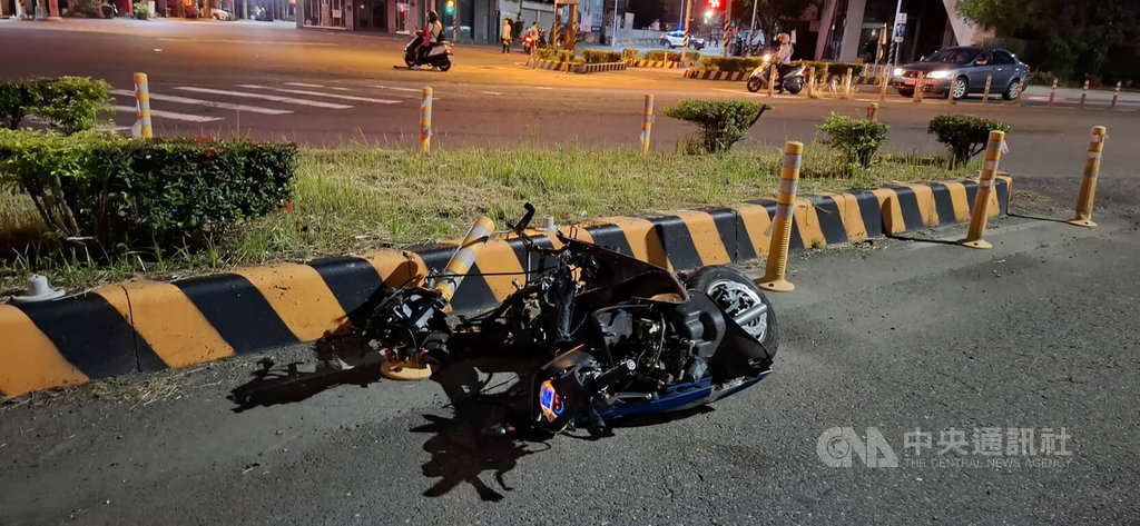 彰化轎車連撞汽機車