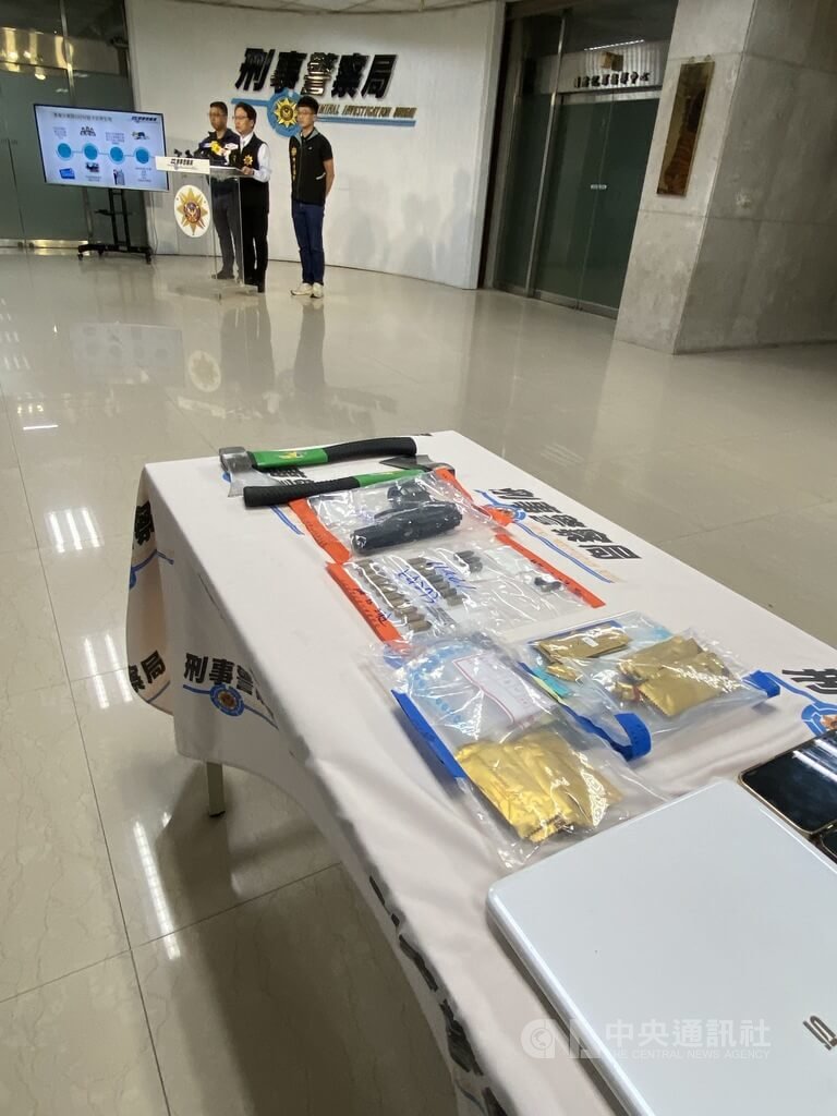 警破獲eATM試卡黑幫詐團