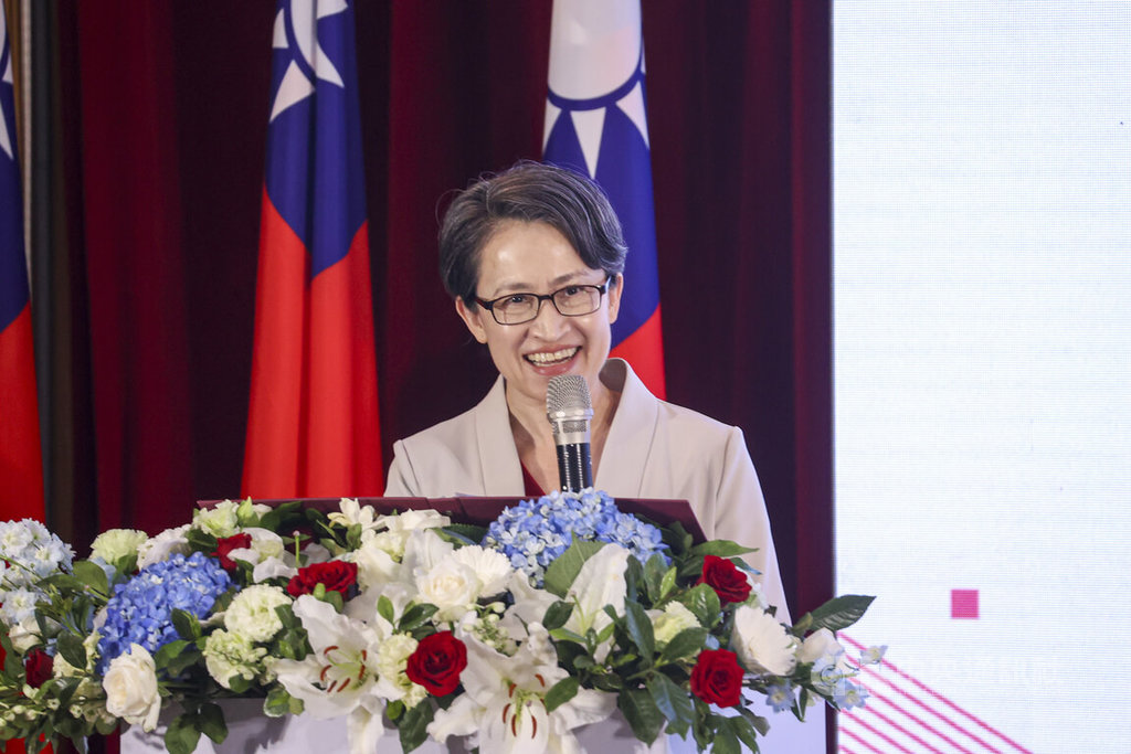 潘尼亞獲頒台科大名譽博士　蕭美琴出席見證