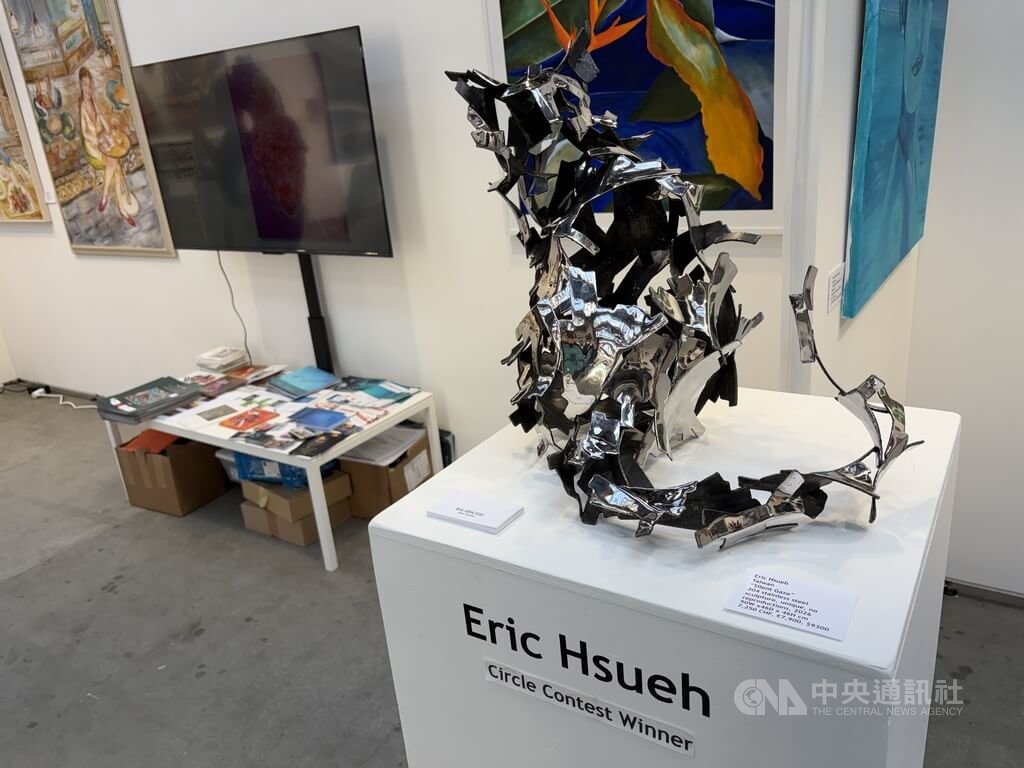 蘇黎世藝博會展台灣藝術家薛翔之作品