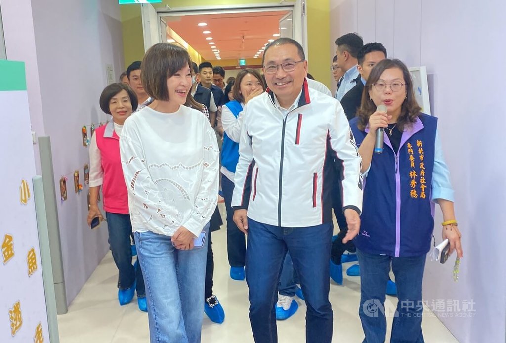 柯志恩參訪新北公共托育中心（2）
