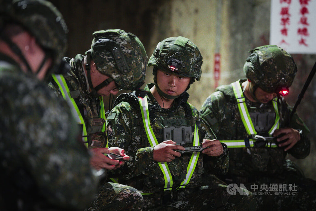 M1A2T戰備偵巡　戰鬥隊長TAK套件下達指令