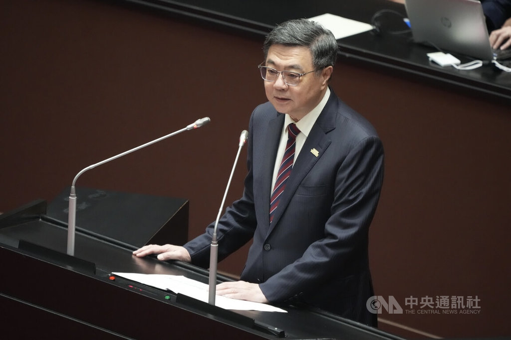 卓榮泰列席立院　進行軍購專案報告