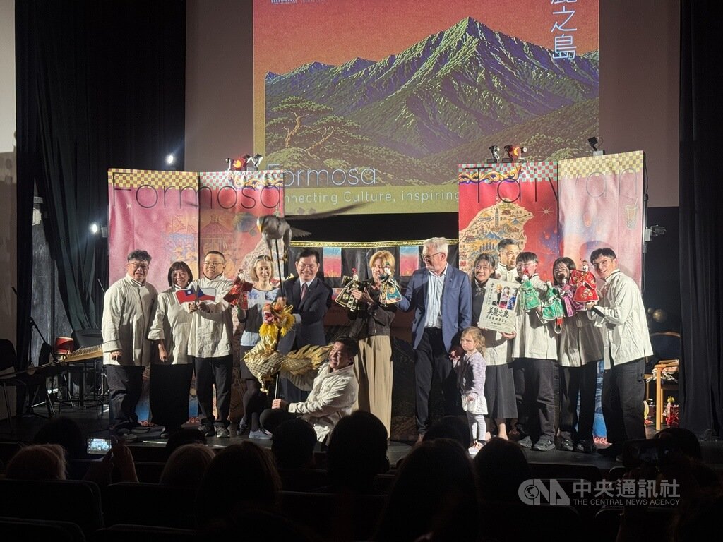 台北木偶劇團捷克布拉格演出