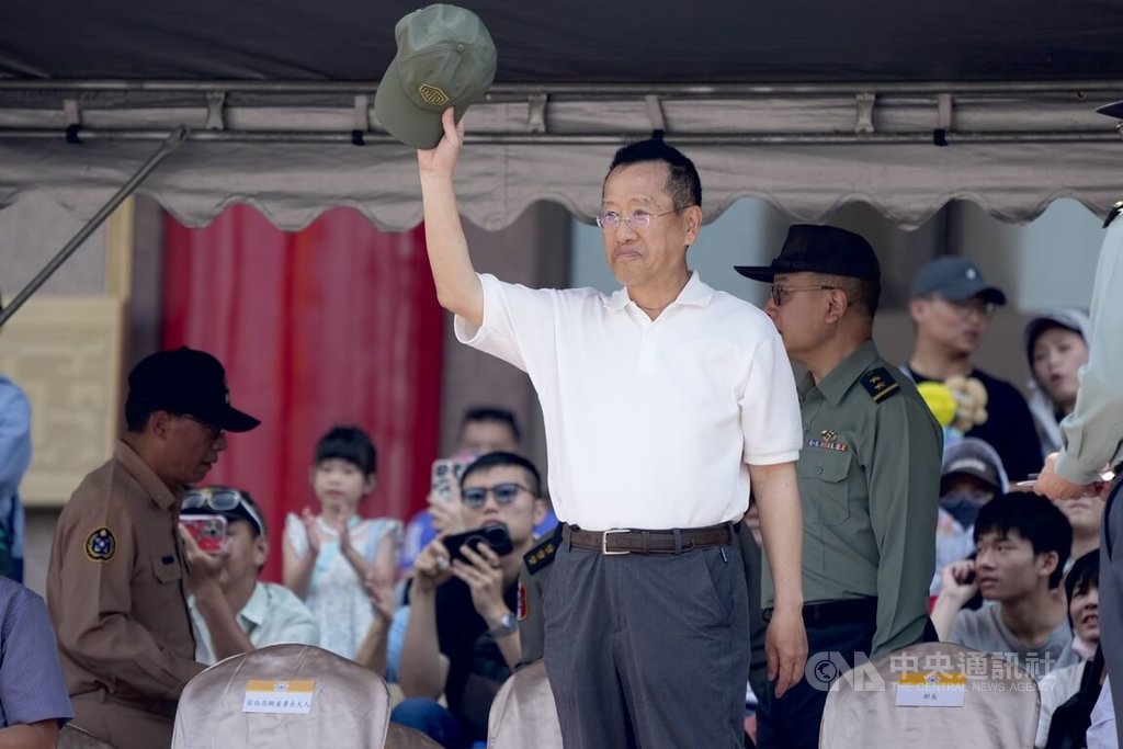 顧立雄出席高中儀隊決賽暨國軍社團成發（1）