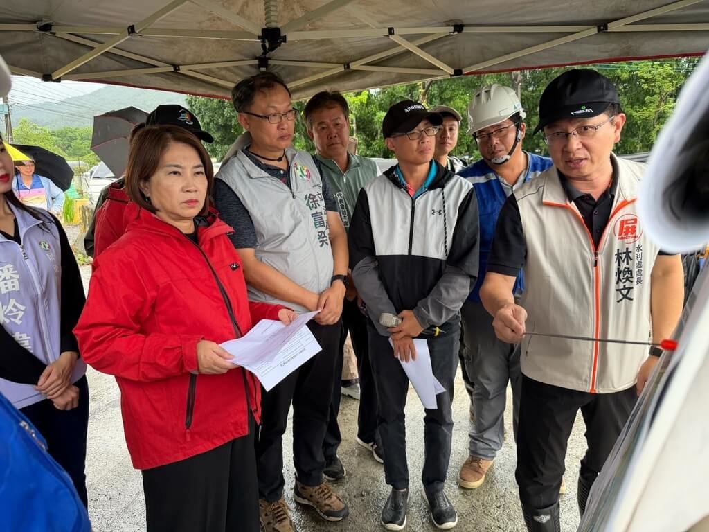 周春米視察185縣道防汛工程