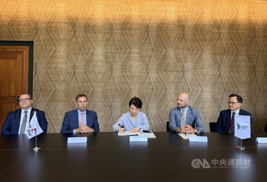 台中市與德國哥利茨縣簽署友好交流備忘錄