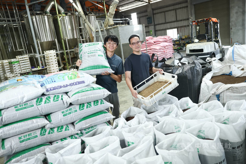 黑水虻成熱門解方　窺看全台最大基地