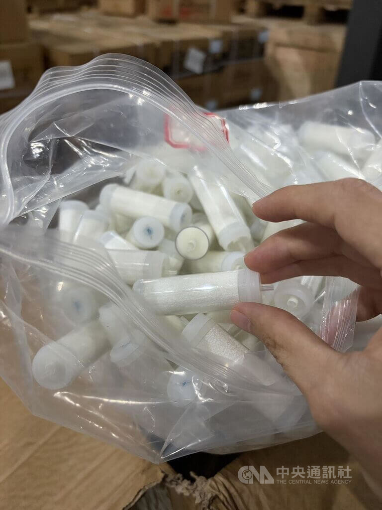 保三攔截20萬個喪屍煙彈主機零件