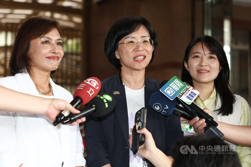 美濃高雄147米新米上市　蘇巧慧邱議瑩推廣