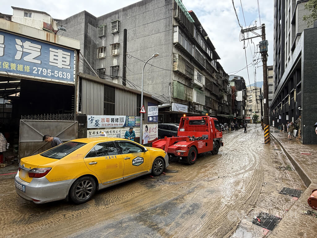 北市強降雨　內湖災情慘（3）