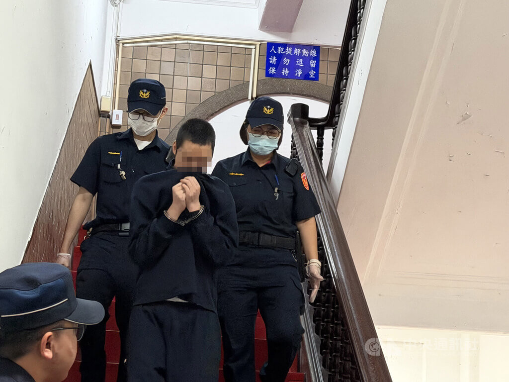 虐死2歲童案二審　繼父出庭