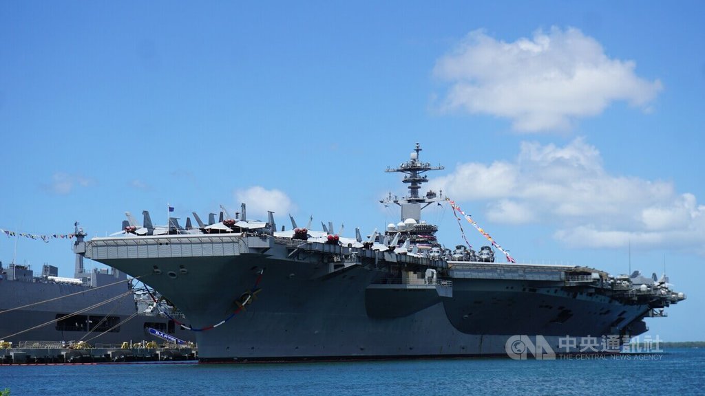 羅斯福號航空母艦扮演指揮中樞